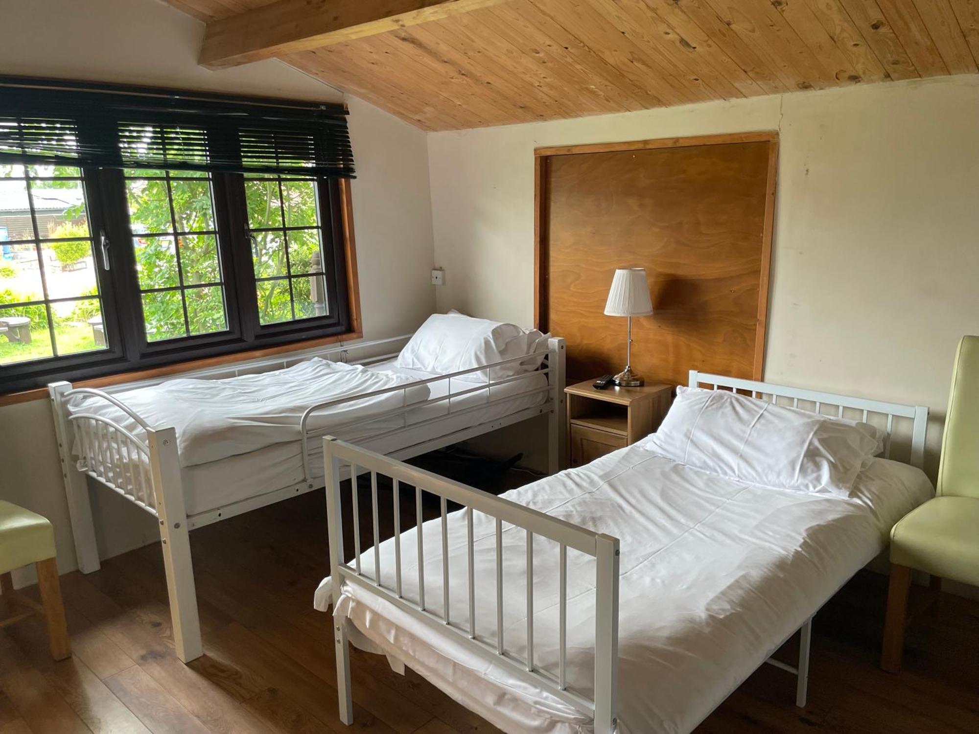 Bridge Farm Guesthouse Rooms Dundry Екстериор снимка