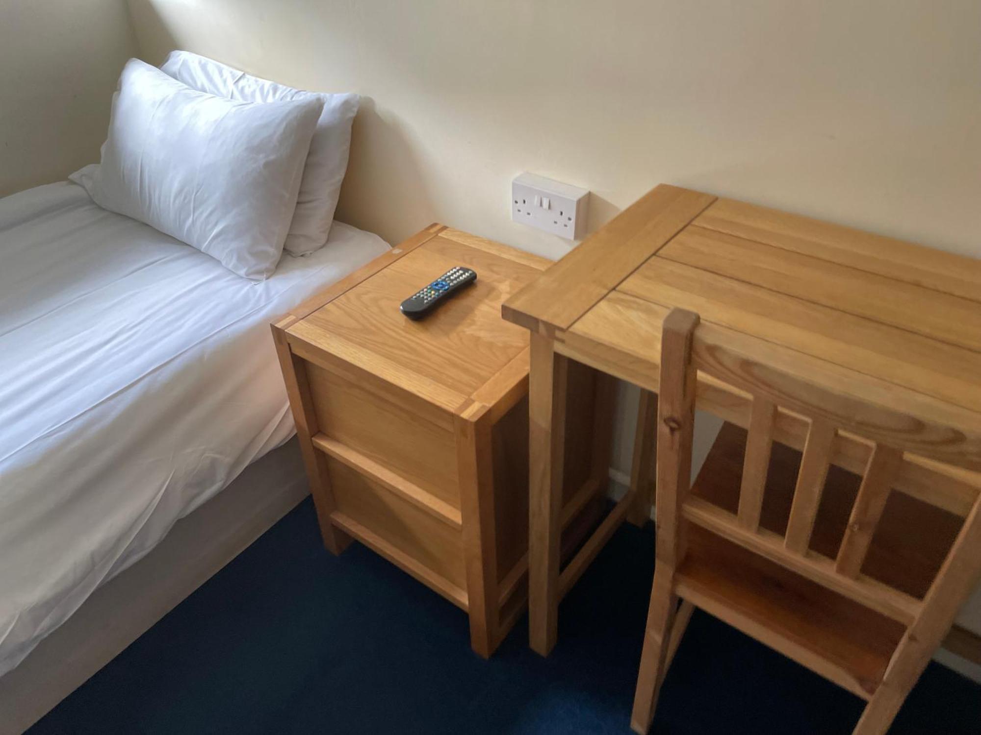 Bridge Farm Guesthouse Rooms Dundry Екстериор снимка