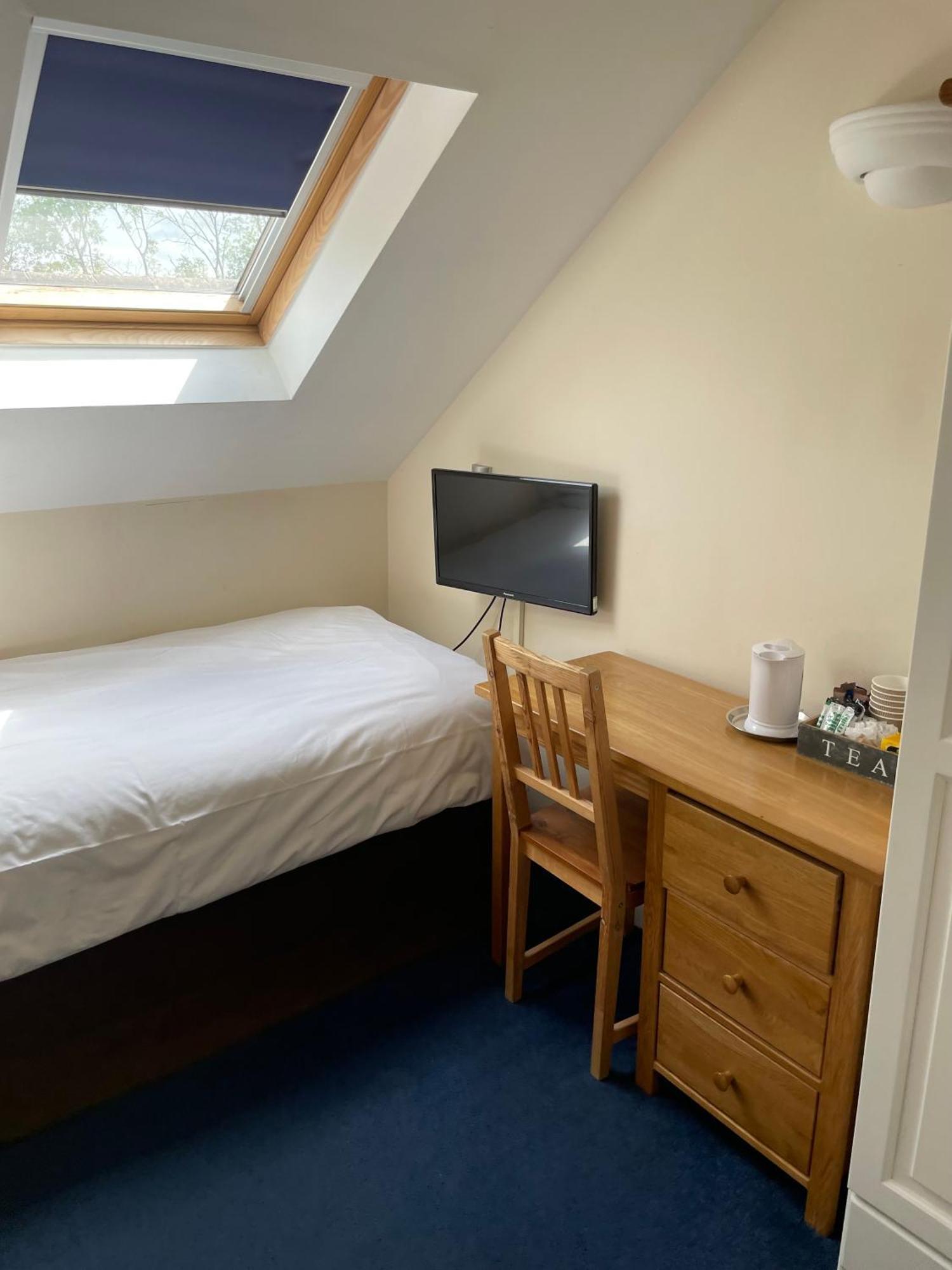 Bridge Farm Guesthouse Rooms Dundry Екстериор снимка