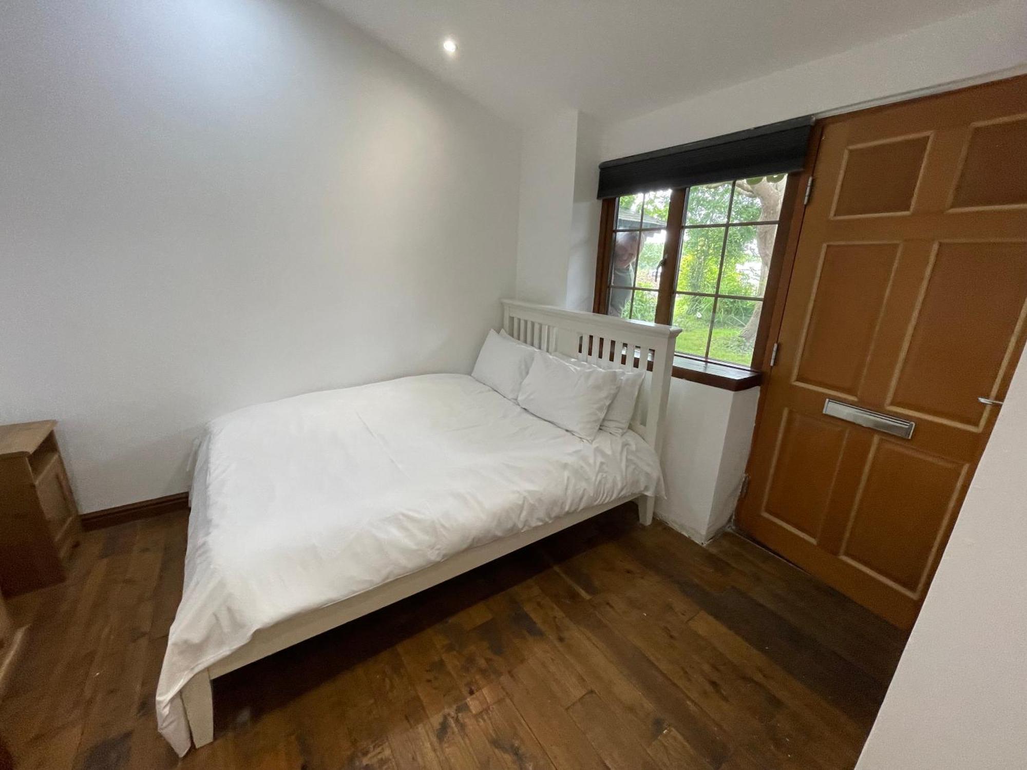 Bridge Farm Guesthouse Rooms Dundry Екстериор снимка