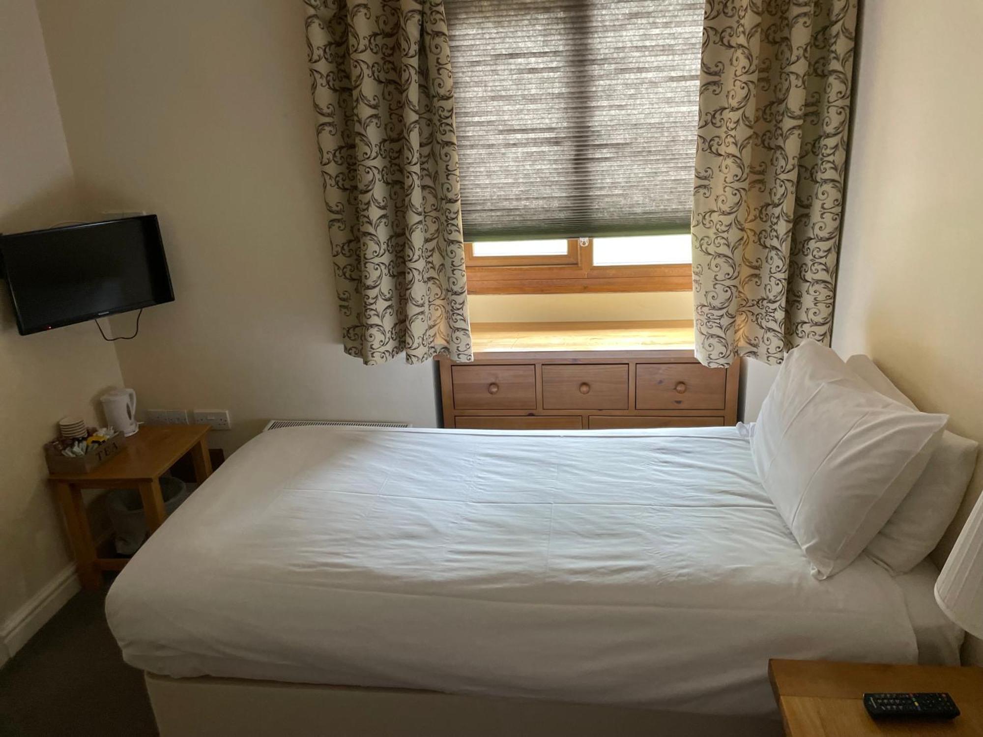 Bridge Farm Guesthouse Rooms Dundry Екстериор снимка